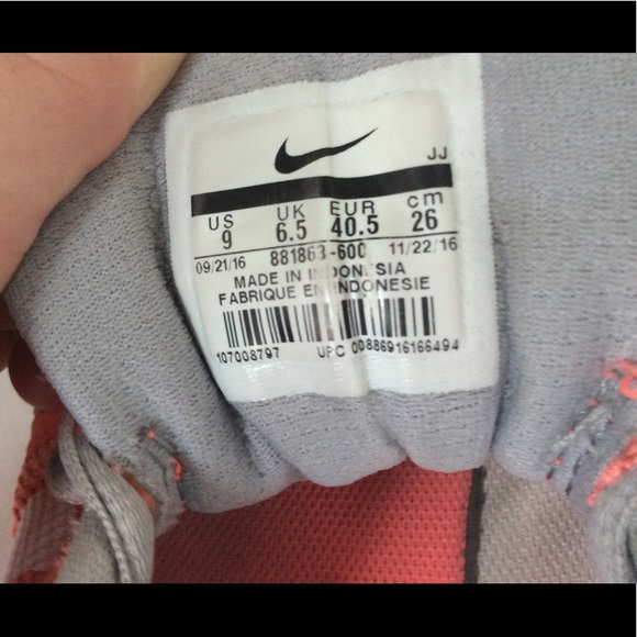 Nike Tennis Shoes Flex Bijoux - Picture 3 of 4